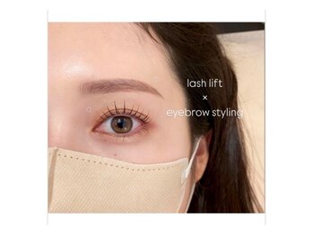 アンフルール 表参道店(Une fleur)/【アイブロウスタイリング】