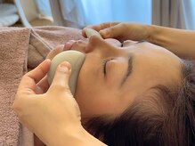 温香(onka)/温冷の石を使うドライヘッドスパ