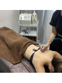 アーネスト 夙川店(EARNEST)/～セルライトクラッシュ　施術～