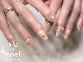 シンプルベージュネイル