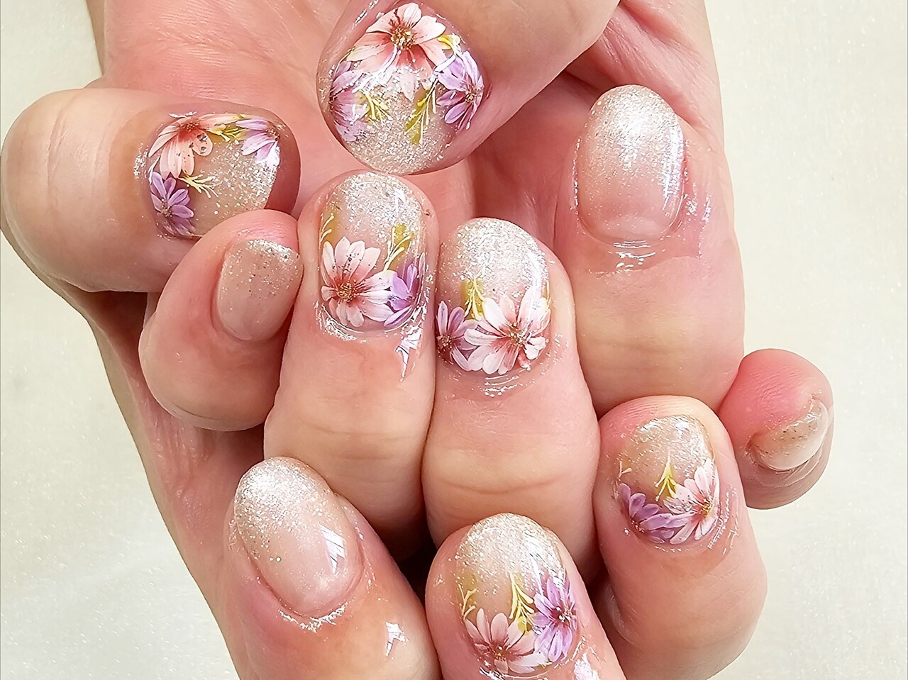 2026年秋トレンド】桜 フラワー ハンドのネイルデザイン集｜人気順