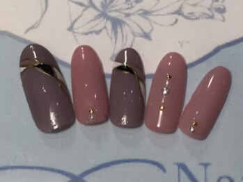 ネイルサロン リリオ(Nail Salon Ririo)/大人プッチ柄ネイル