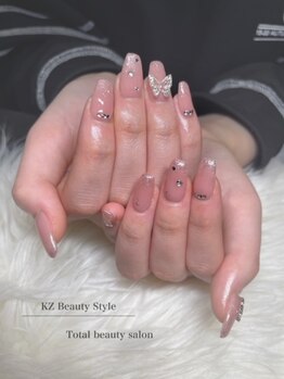 KZビューティ スタイル(KZ Beauty Style)/春らしく♪ラメ×パーツデザイン