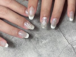 アート際立つラメonフレンチ