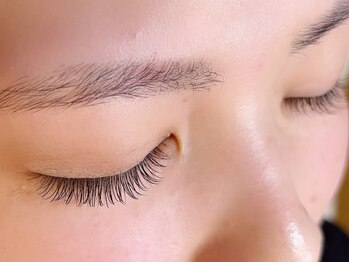 フェリモ(felimo)の写真/felimoの美眉スタイリングとエクステを組み合わせて目元のボリューム感と【圧倒的目元への自信】を実現！