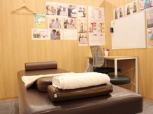 ひだまり整体院/施術スペース（半個室もあり★）