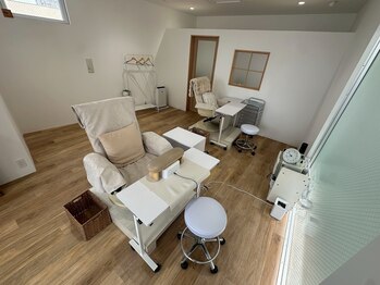 マル ネイル(maru nail)/落ち着ける空間になってます。