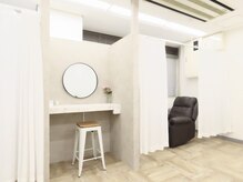 アイドット 静岡駅前店(i.)の雰囲気（落ち着いた雰囲気の店内♪眉毛/アイブロウ/眉/まゆげ/間引き）