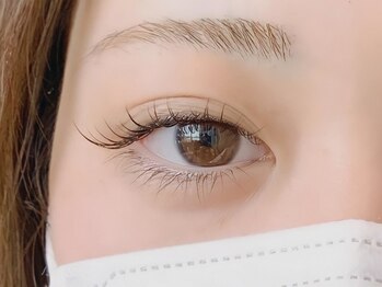 エリシア(ELYSIA)の写真/《桑名市アイラッシュ専門店》引き寄せられる印象的な目元を高技術で叶える★本物志向のあなたにおすすめ♪