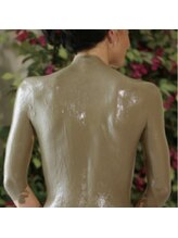 サロン ド ブラン アオヤマ(Salon de BLANC AOYAMA)/デッドシーマッドマスク