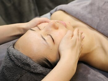 ルボン(RUBON)/フェイシャルマッサージ