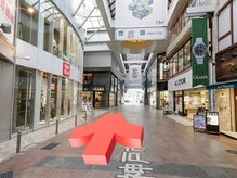 鍼灸整骨院カイ 三宮(鍼灸整骨院KAI)/ユニクロがある通りをまっすぐ