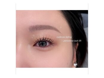 アンフルール 表参道店(Une fleur)/【パリジェンヌラッシュリフト】