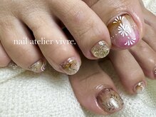 ヴィーヴル(vivre.)/フットネイル/グラデーション