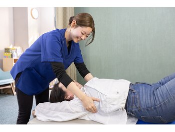 すこやか整骨院 陽南店の写真/【カウンセリング重視】痛みは歪んだ身体が原因かも初めての骨盤矯正や産後ママ、マタニティの方にも◎