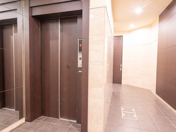 レア(Lea)/エレベーター