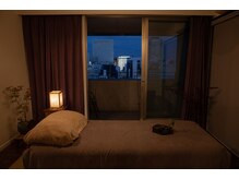 お肌に触れる、目に入る、香るすべてにこだわった完全個室部屋。