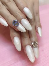 アールローズ(R-rose)/ホワイトラメネイル￥8690