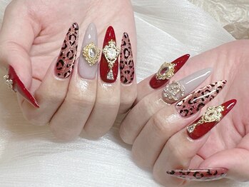 ヴィーナス(VENUS)の写真/【自爪に自信がない…爪が弱い方にも◎】メニューも豊富にご用意★長さ出しで指先を美しく魅せる美爪に♪