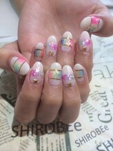 トータルサロン 白べぇーっ プラス/カラフルシェルネイル！