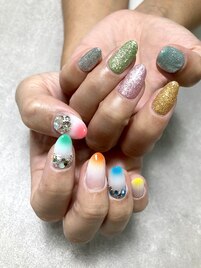 カラフルネイル