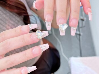 グロー ネイル(Glow Nail)/