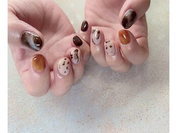 フローラ(flora)/持ち込みネイル 10500円