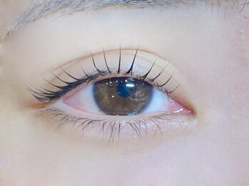 アルピナ 阪神西宮店(ALPINA)の写真/【阪神西宮 徒歩30秒】完全個室のアイサロンがOPEN♪マンツーマン施術なので初心者さんも通いやすい◎