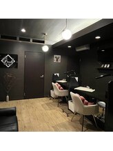 ポッシュ(Posh)/ハンド席