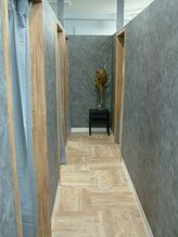 ムーン(Moon)/眉毛サロン/アプローチ/眉毛