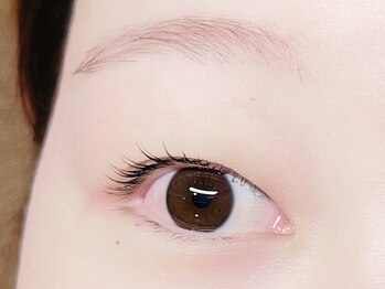 ビーモア(B.MORE)/自然なカールで綺麗な目元♪