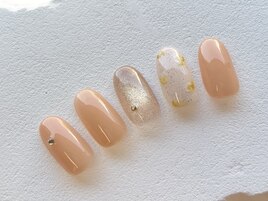 秋の小花柄ネイル