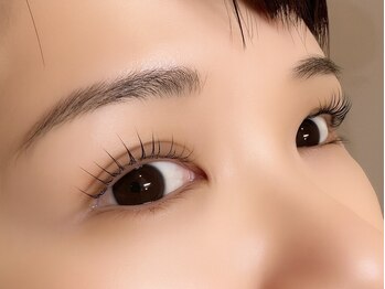エッジ(EDGE)の写真/【大分駅前】根本から立ち上げるナチュラル＆ぱっちりEYEに♪【まつエク¥5,300～/まつ毛パーマ¥6,400～】