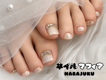 ネイルマフィア 原宿(NAIL MAFIA)の写真/フットネイルがおすすめ!人気のマグネット/オーロラも◎ハンドと同時施術で指先まで華やかに☆【原宿】