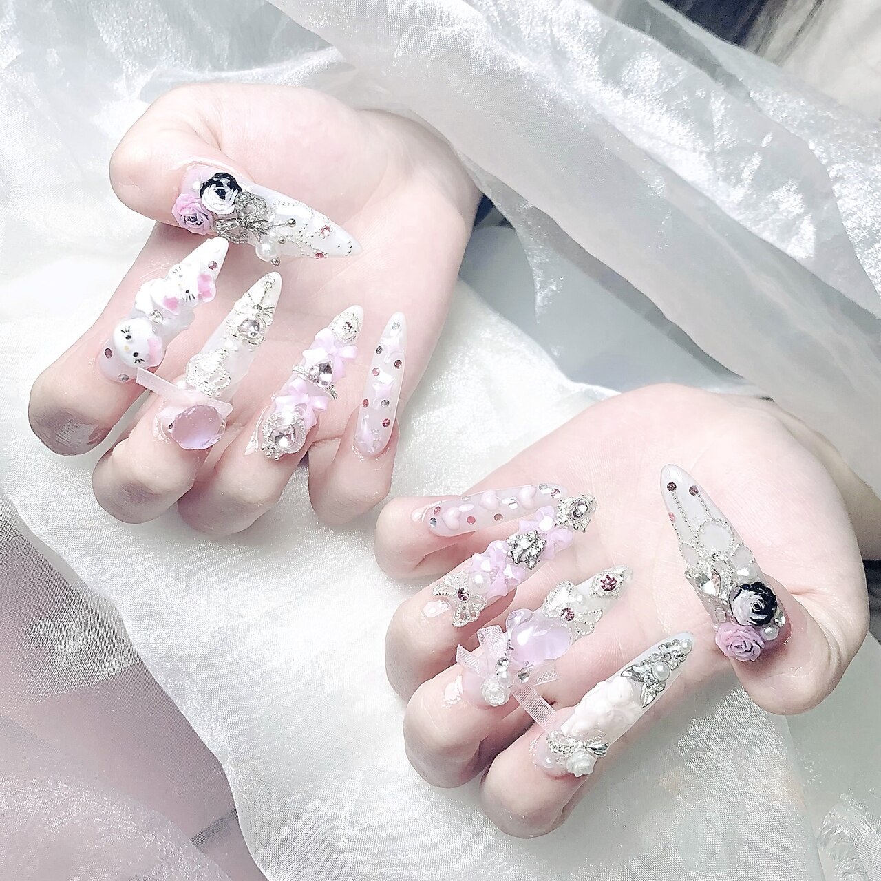 2026年冬トレンド】ワンカラー ハンド スーパーロングのネイル