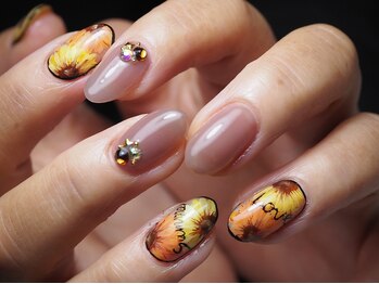 ネイルサロン ビースペース(B space)/ひまわりネイル