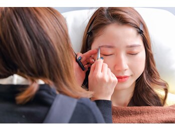 マユカ 名古屋覚王山店(Mayuka)の写真/まゆ毛に特化した店舗でプロの技術を体験しませんか☆