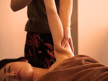 クーラ(Cura)/二の腕や脚など気になる箇所に