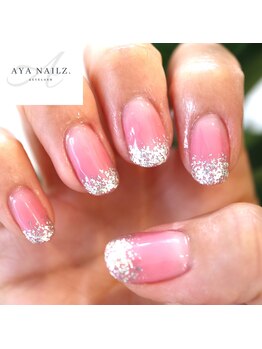 アヤネイルズ アンド アイラッシュ(AYA NAILZ.&Eyelash)/ラメグラデーションをプラス