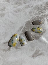 ベベ 伊丹店(BeBe)/ミモザネイル