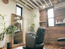 佐伯区五日市のヘアサロン内のアイサロンです♪