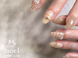 ホワイトベージュネイル