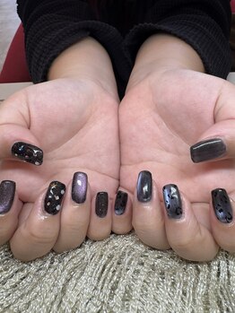 ネイルサロン シェリ(NAIL SALON Cheri)の写真/幻想的な光のフラッシュネイルにマグネット組み合わせ
人気のレオパード