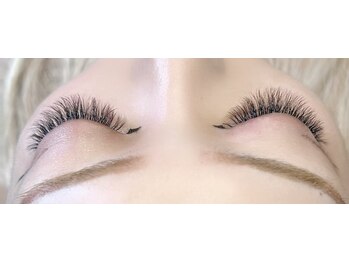 リバティー(LIBERTY)/ボリュームラッシュつけ放題LED