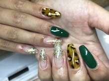 グランディール(Grandir)/秋っぽ豹柄ネイル