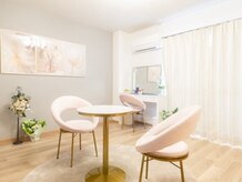 クレールの雰囲気（お連れ様やお子様もお待ちの間リラックスいただけます♪）