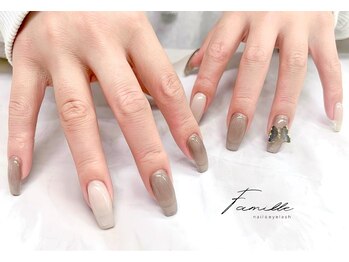 ファミーユ 池袋東口店(Famille)の写真/オフ無料*長さだし&ワンカラー¥7980/持込みデザイン◎150分やり放題¥13980韓国/ワンホン/トレンドネイルも