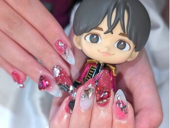 推しカラーネイル