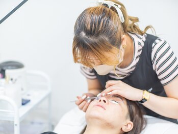 ビューティーアイ(beauty eye)/２．施術