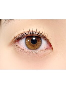 ナチュラル上品な目元にしたい